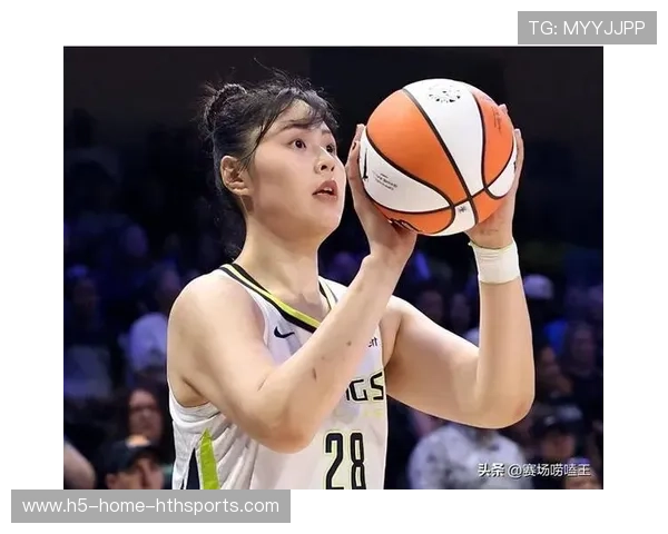 上海女篮内线优势巨大，李月汝发挥神勇助队战胜对手