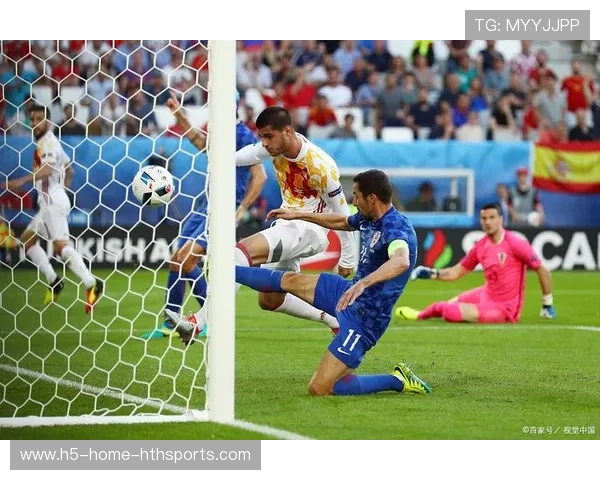 左路串联传中中路补射，致胜瞬间的完美演绎